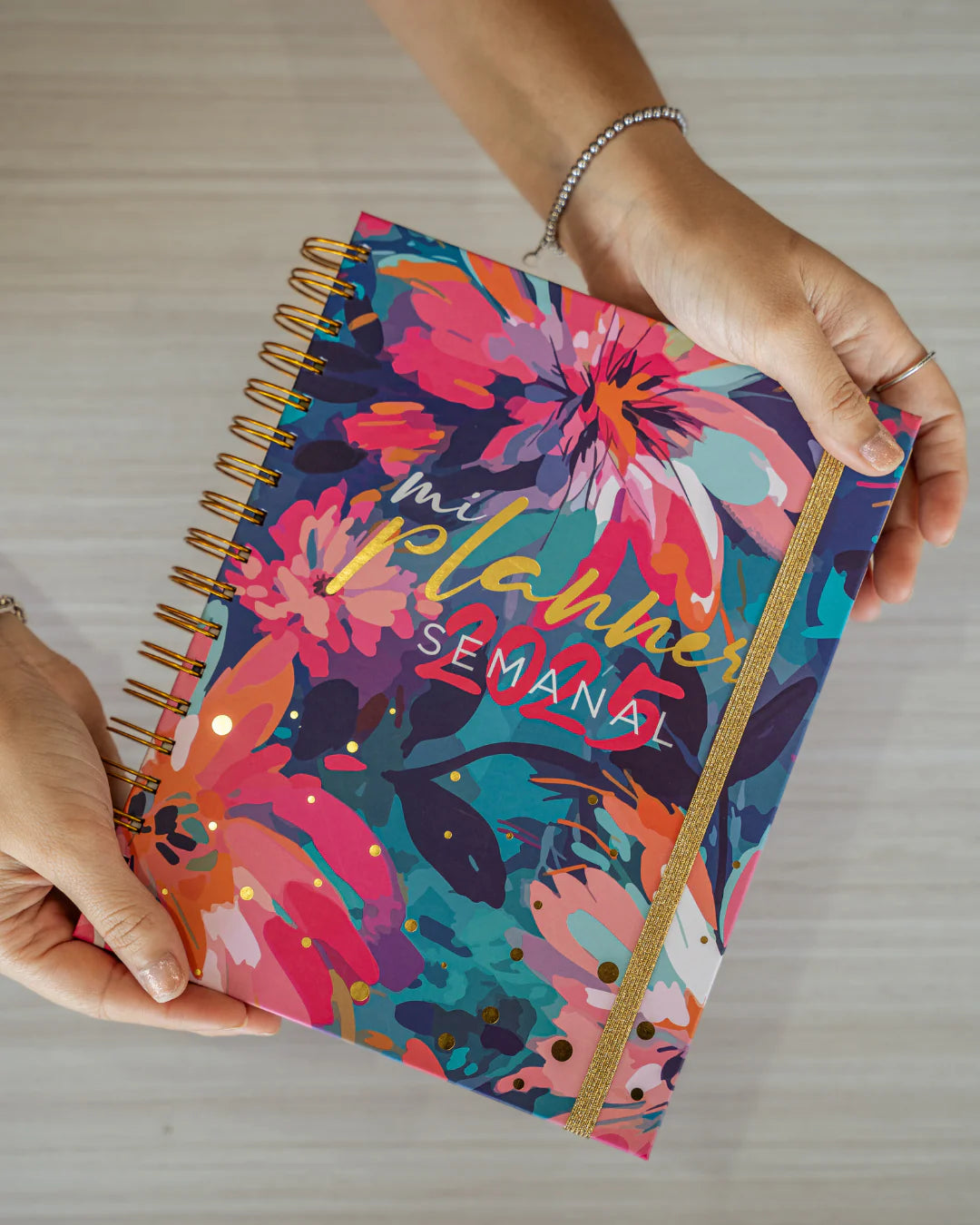 Planner 2025 | Floral – Planificador – libro cristiano en español